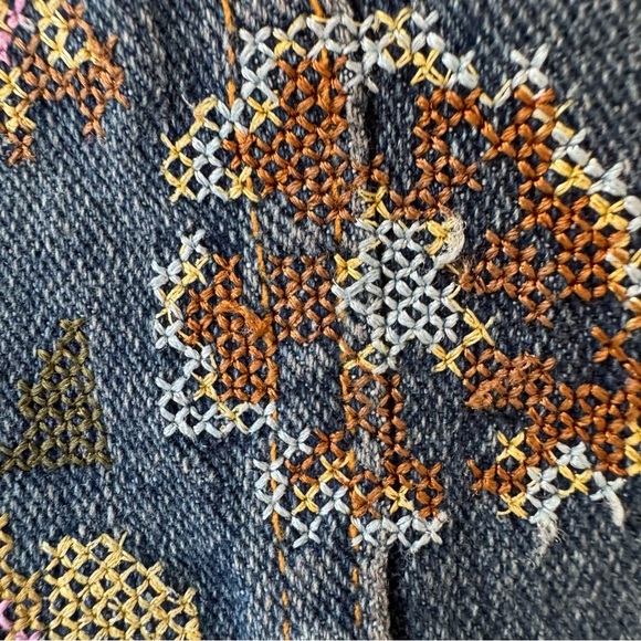 Y2K Vintage denim vest Rare Hand-look floral cross-stitch embroidery Boho Westrn - Picture 4 of 9